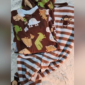 Lot of 2: Carter's Footie PajamasMonkey and Dinosaur Size 9 months